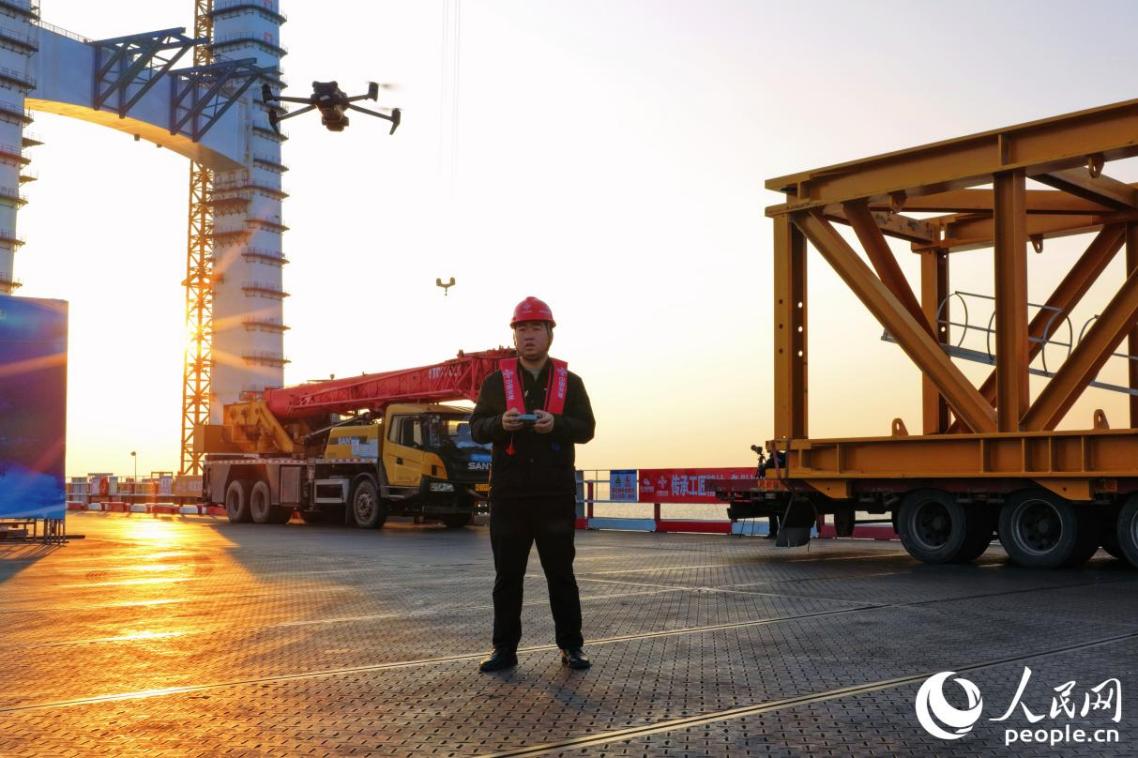 我在海上“搭积木”