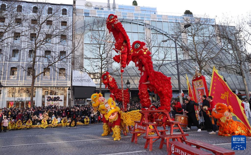 通讯丨白眉拳法国传人的中国年