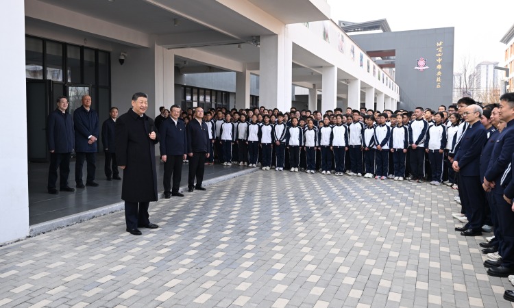 习近平在河北雄安新区考察