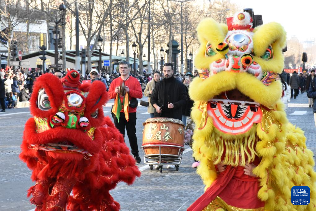 通讯丨白眉拳法国传人的中国年