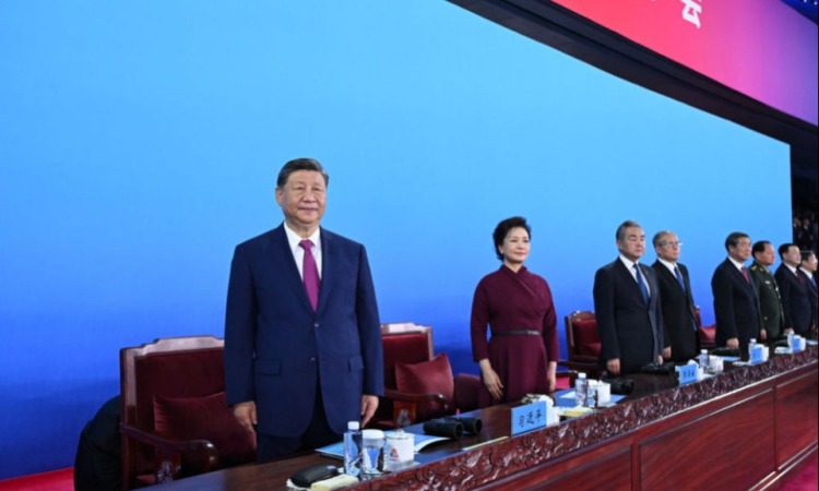 习近平出席第十五届全国运动会开幕式