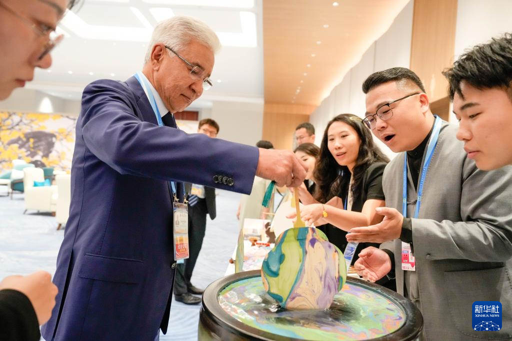非遗迎贵宾 文明共璀璨