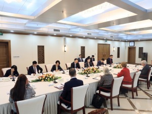 宋涛会见美国外交政策全国委员会代表团