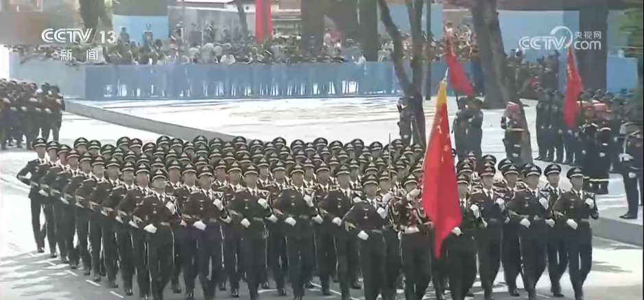 解放军仪仗队高频参加多国阅兵 “中国排面”亮相海外受到热烈欢迎