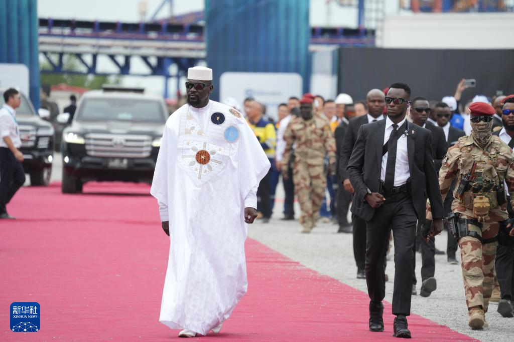 几内亚西芒杜铁矿项目正式投产