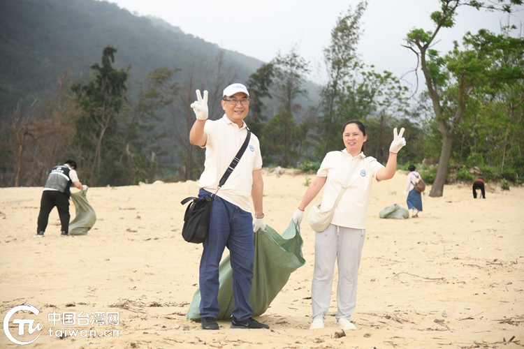 连续十年守护蔚蓝 两岸同胞开展2026年绿美海岸公益净滩活动