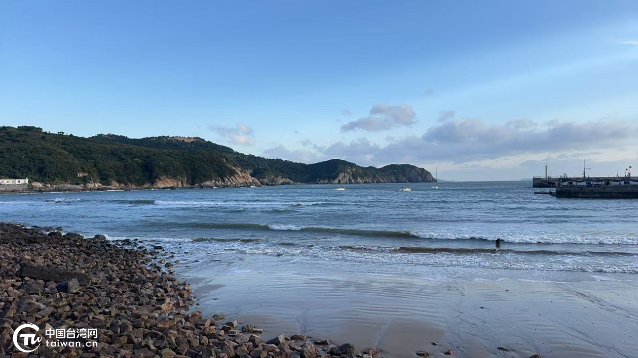 寻根青山间，两岸情缘续写山海新篇——“920就爱你”海峡系列首部竖屏微短剧《青山青》在青岛开机