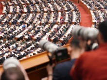 美国布鲁金斯学会专家：两会彰显中国治理能力和团结形象