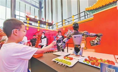 1500余件展品亮相2025世界机器人大会，100余款新品首发首秀——机器人又学了哪些新本领
