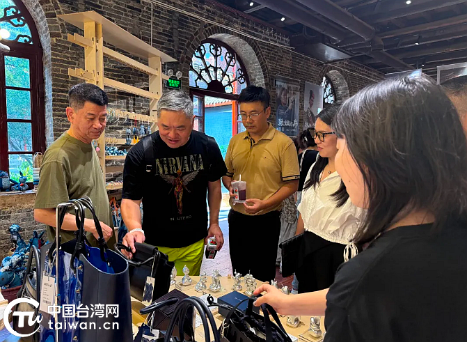 两岸知名音乐人打卡贵州云岩：邂逅音乐与美食的文昌之旅