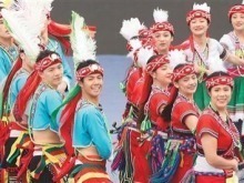 “2026江苏·南京台湾周”举办——  “这里有秦淮竞渡，也有AI共舞！”