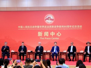 “祖国强大了，我们的脊梁才能更挺”——记者会上，海外侨胞道出共同心声