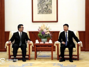 宋涛会见萧旭岑一行