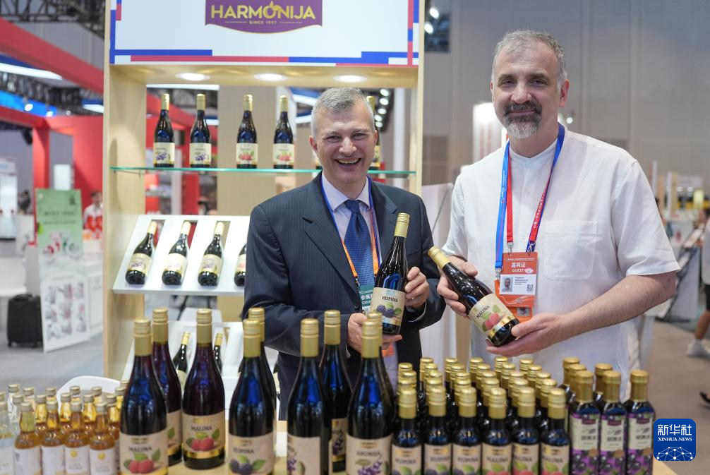 第四届中国－中东欧国家博览会暨国际消费品博览会开幕