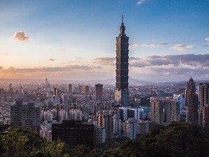 两岸观察短评 |民进党当局为挡两岸交流高筑“文化藩篱”_fororder_VCG211156220613