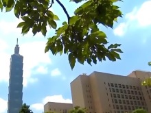 岛内最新民调：近六成台湾民众支持两岸和谈，仅17.4%认为美国真心想“保台”