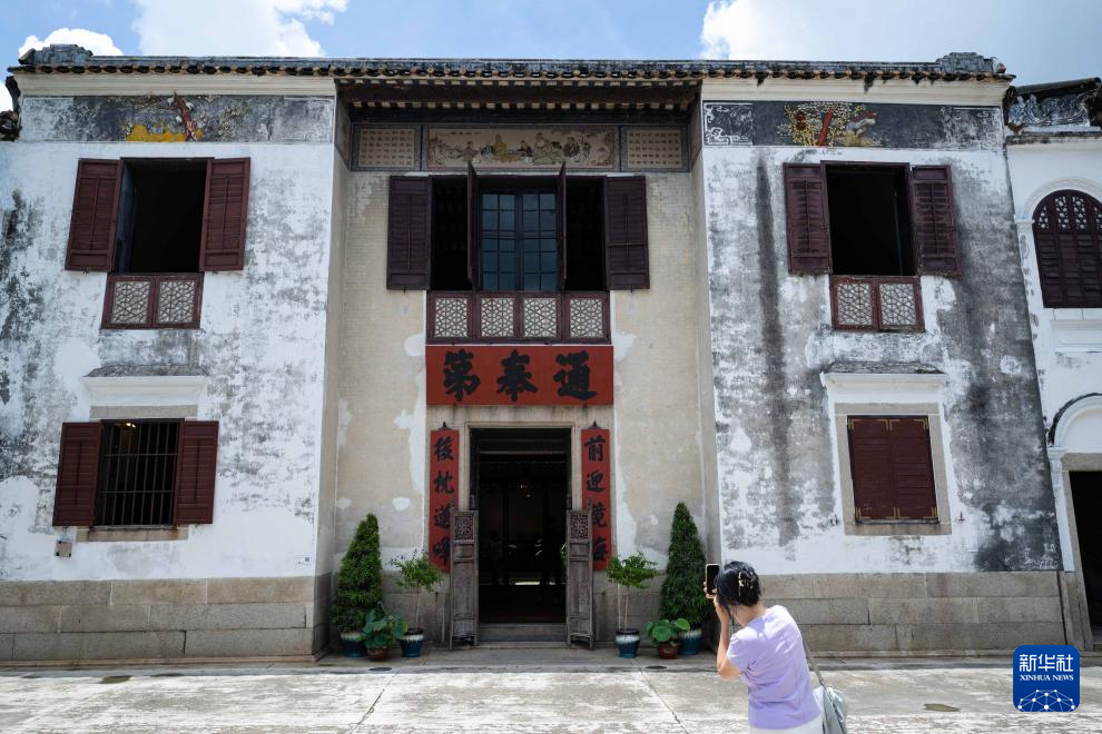 向世界递出靓丽的文化名片——记澳门历史城区申遗成功20周年