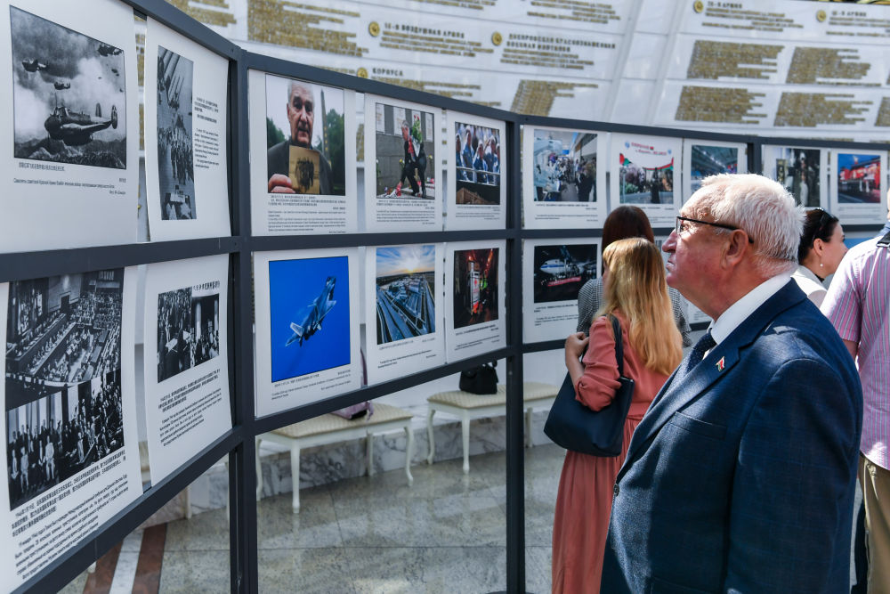 “铭记历史　开创未来”——纪念抗战胜利80周年图片展在明斯克开幕