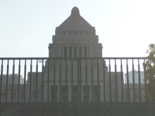 蓝厅观察丨高市早苗涉台谬论是越线挑衅 严重冲击中日关系