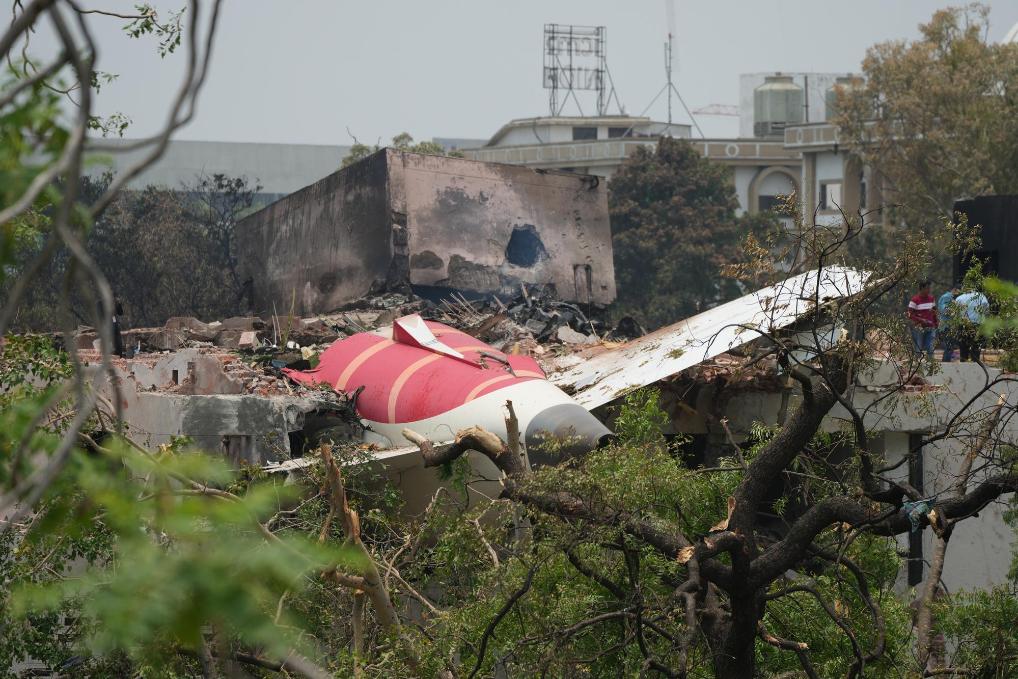 多国航企紧急检测波音飞机燃油开关锁