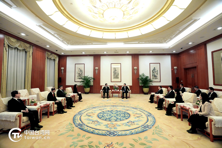 宋涛会见萧旭岑一行