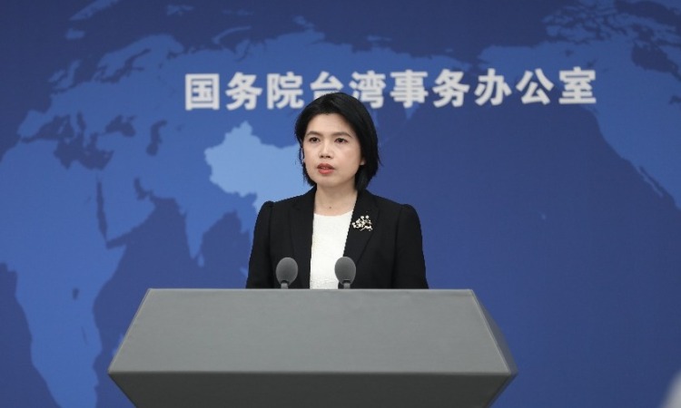 国台办：面对美国滥施关税，赖清德当局“打左脸送右脸”，“跪美卖台”的行径令人不齿
