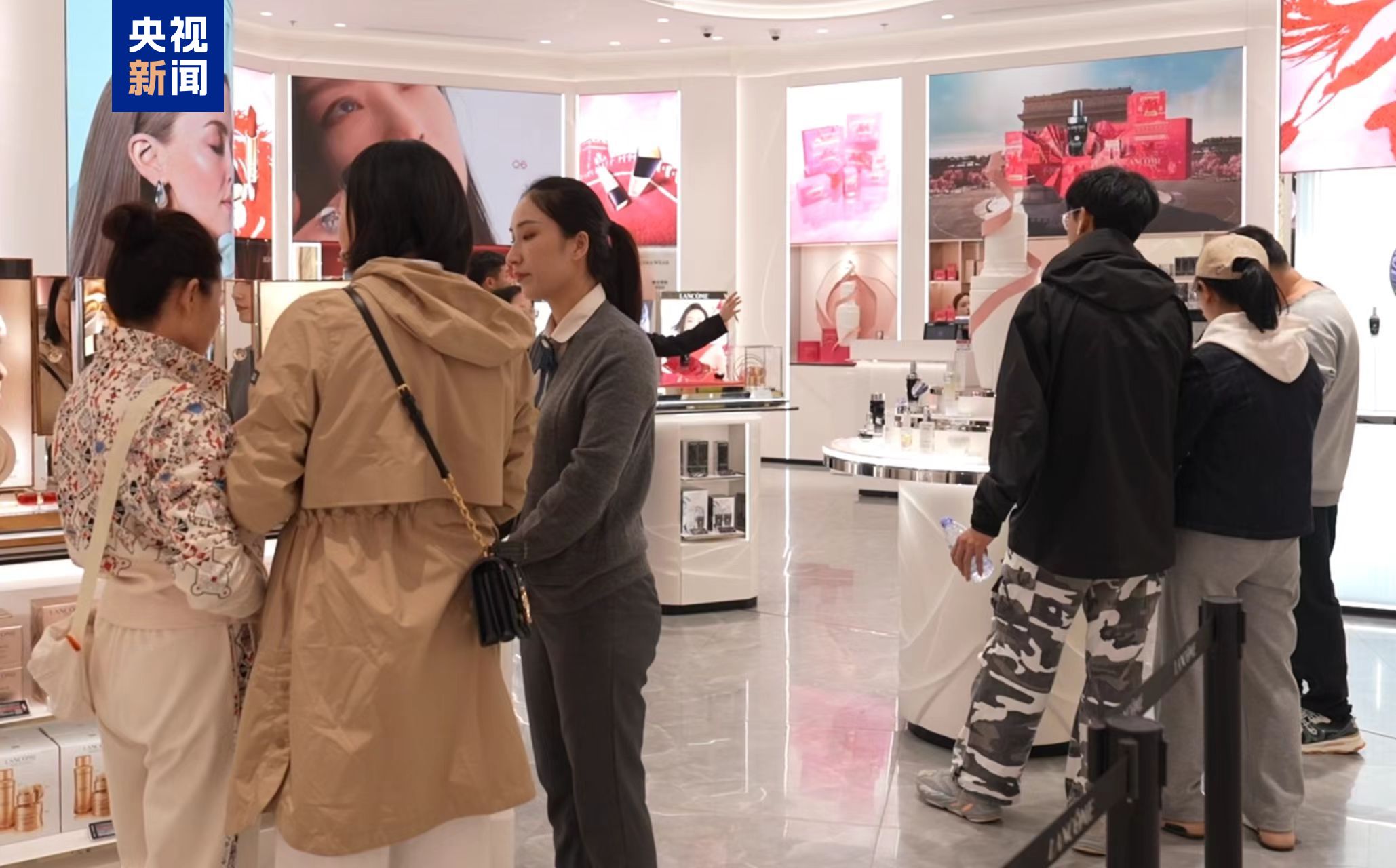 春运首周 海南离岛免税购物金额11.06亿元