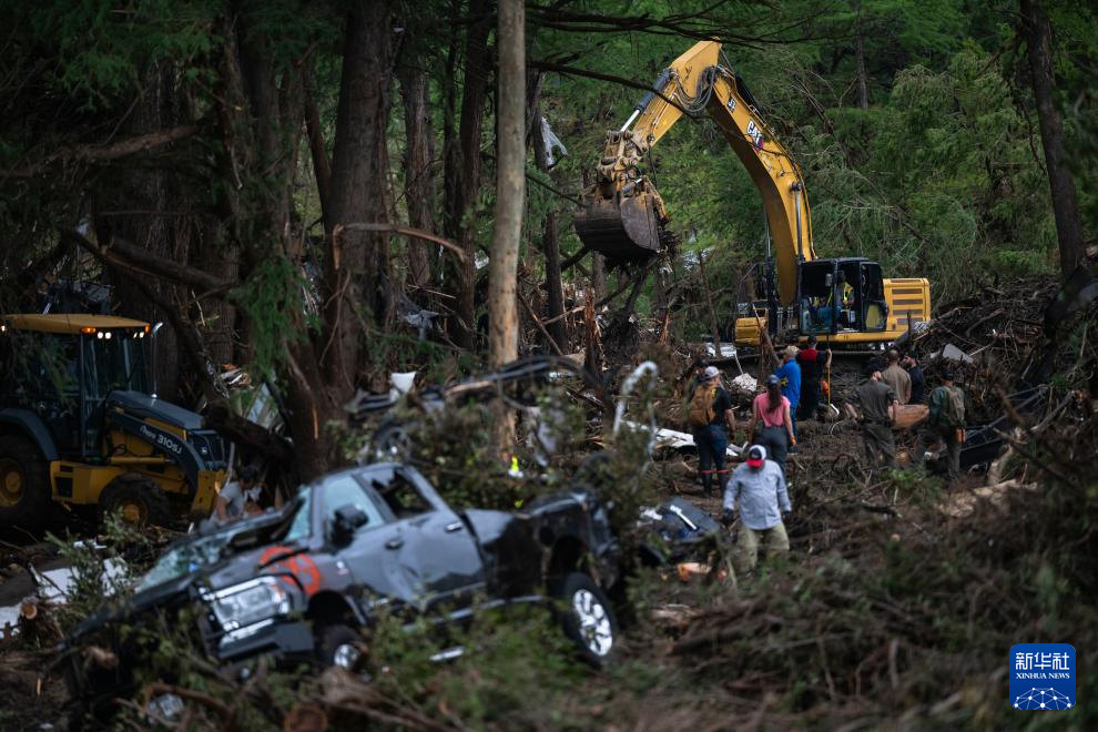 美国得州洪水死亡人数逾百 民主党要求调查