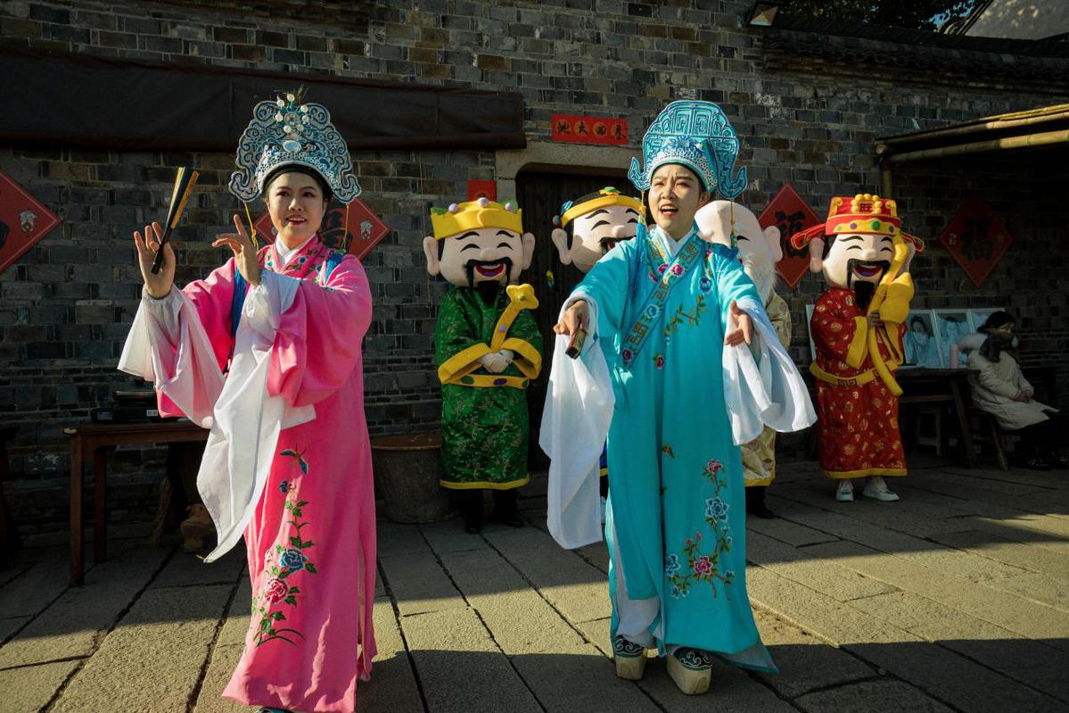 长街宴、夜灯会、水上年市、水陆巡游、年味大集......乌镇水上人家水上年味浓! 长街宴、夜灯会、水上年市、水陆巡游、年味大集......乌镇水上人家水上年味浓!