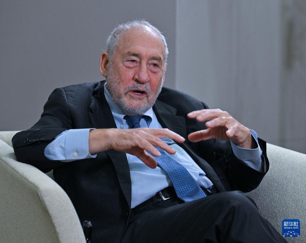 诺奖得主施蒂格利茨：中国经济增长仍具广阔空间 香港桥梁作用将更重要