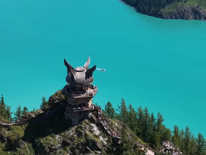 登观鱼台 俯瞰喀纳斯湖美景