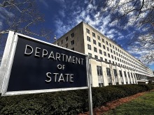 美国国务院：特朗普政府已撤销逾10万份签证