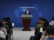 国台办：赖清德及其当局只有放弃“台独”立场，回到两岸关系发展正确轨道上来，才能让台湾和平安宁_fororder_VCG111608952658