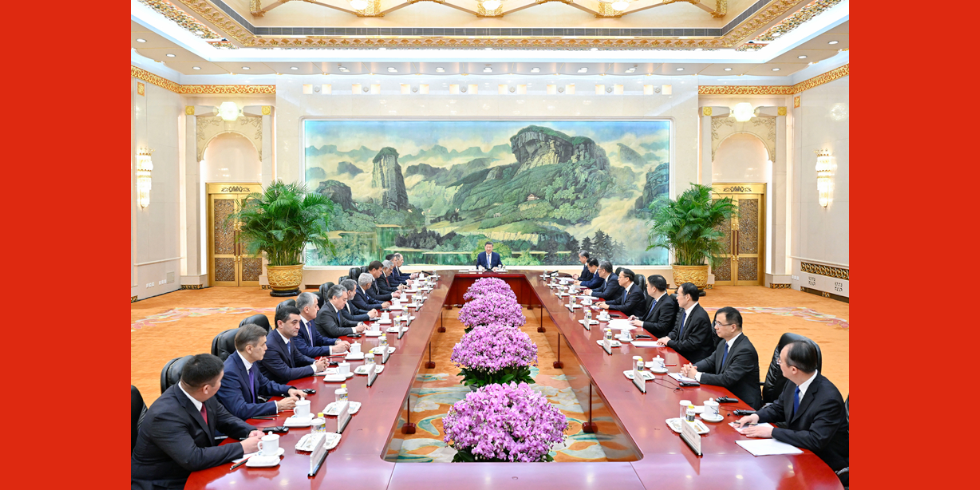 习近平集体会见上海合作组织成员国外长理事会会议外方代表团团长_fororder_2507159804901