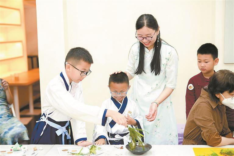 与“粽”不同!“宫里过端午”、赏非遗南音,厦门端午活动妙趣横生 与“粽”不同!“宫里过端午”、赏非遗南音,厦门端午活动妙趣横生