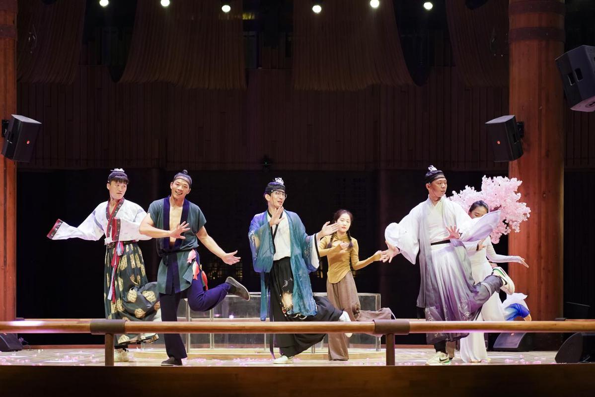 长街宴、夜灯会、水上年市、水陆巡游、年味大集......乌镇水上人家水上年味浓! 长街宴、夜灯会、水上年市、水陆巡游、年味大集......乌镇水上人家水上年味浓!