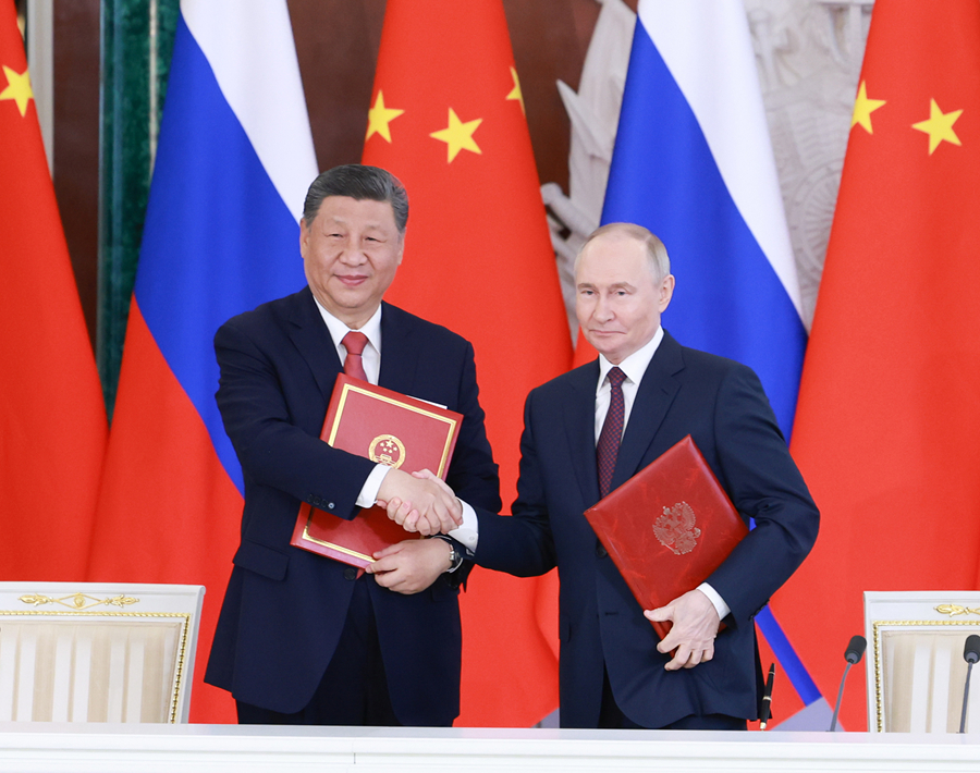 习近平同俄罗斯总统普京会谈