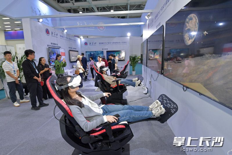 逛2024中国新媒体技术展，体验“文化+科技”的探索之旅