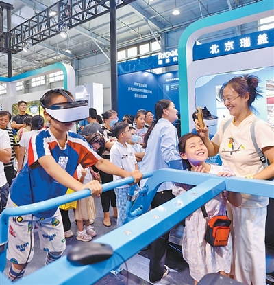 赛事聚集 科技赋能 全球协作  从服贸会看体育产业新亮点