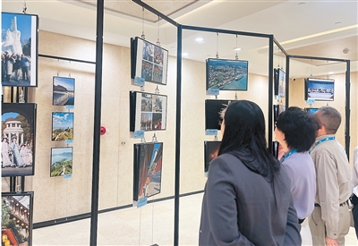 第二届海峡两岸中华文化峰会在京举行，两岸嘉宾纷纷表示—— “中华文化深深根植于我们的DNA之中”