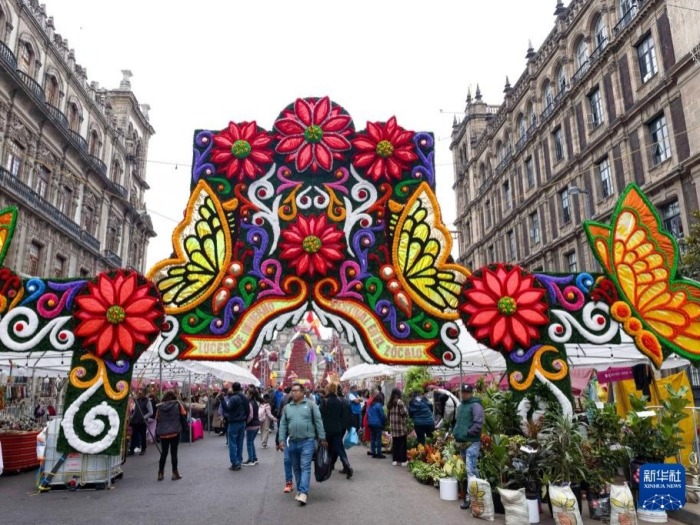 墨西哥城：新年气氛渐浓