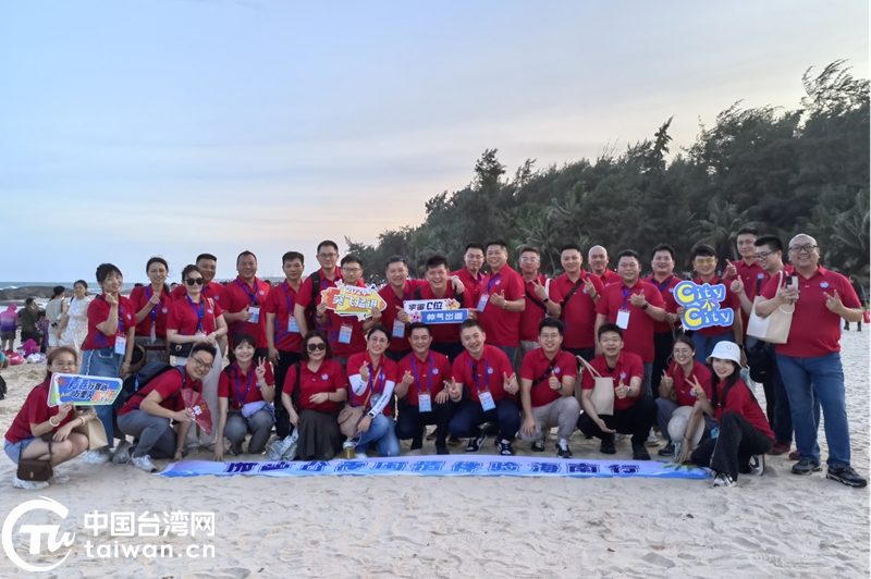 台青观看火箭发射 盛赞祖国航天发展“作为中国人感到非常自豪”