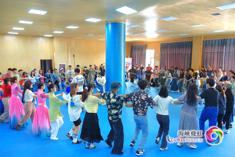 “草原之约 青春交响”两岸青年艺术交流营在内蒙古自治区乌兰察布市开营_fororder_图2