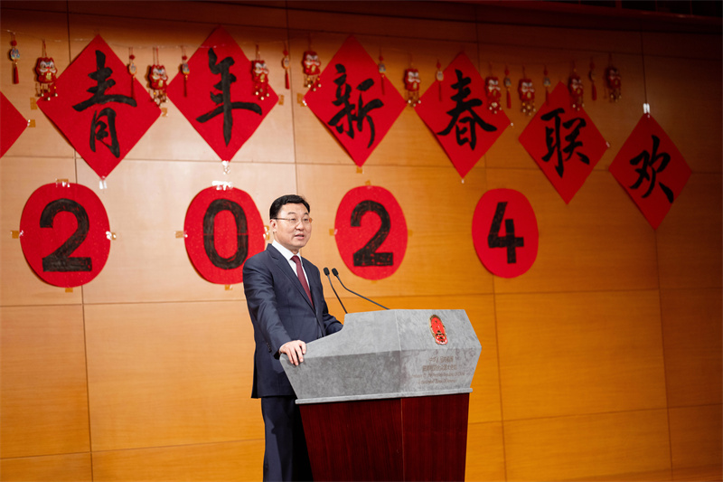 中国驻美大使谢锋: 答好新时期中美关系发展道路上的“三张问卷” 中国驻美大使谢锋: 答好新时期中美关系发展道路上的“三张问卷”