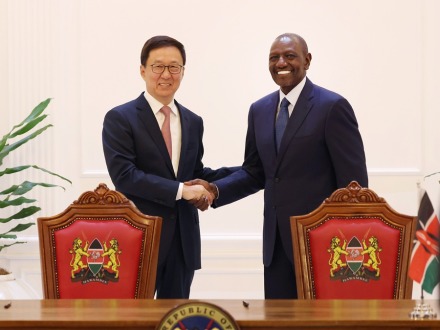 韩正访问肯尼亚