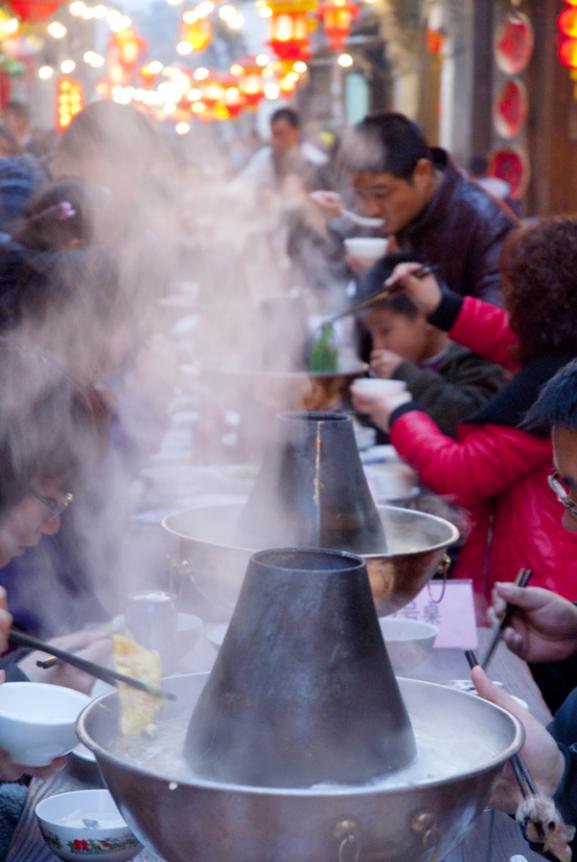 长街宴、夜灯会、水上年市、水陆巡游、年味大集......乌镇水上人家水上年味浓! 长街宴、夜灯会、水上年市、水陆巡游、年味大集......乌镇水上人家水上年味浓!