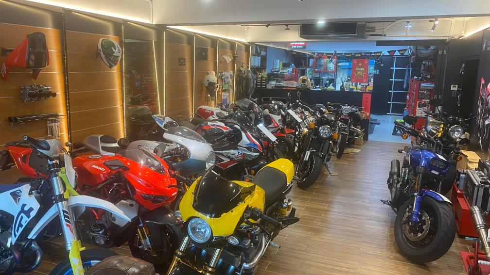 “机车之岛”的惊叹与期盼——台湾社会热议“张雪机车”夺冠