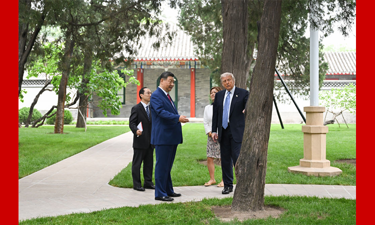 习近平同美国总统特朗普在中南海小范围会晤