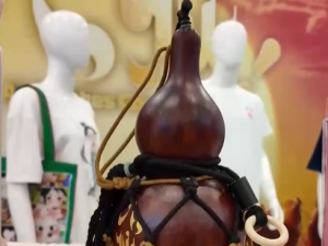 “锦”上添花！《八仙！》带火非遗“新”生意 一张票根解锁“神仙”之旅