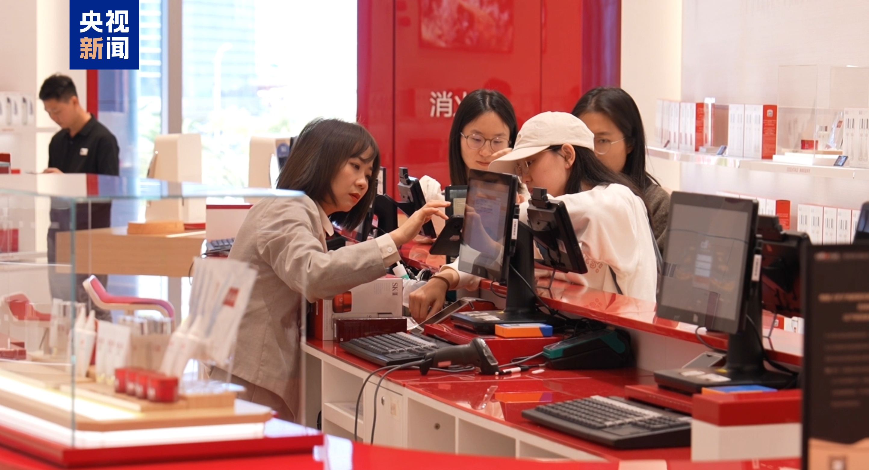 春运首周 海南离岛免税购物金额11.06亿元